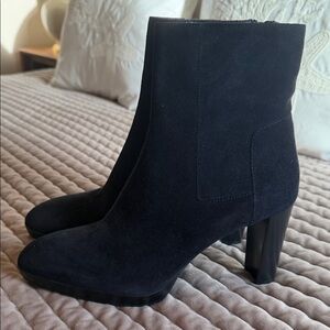 Aquatalia Navy Suede Heeled Boots